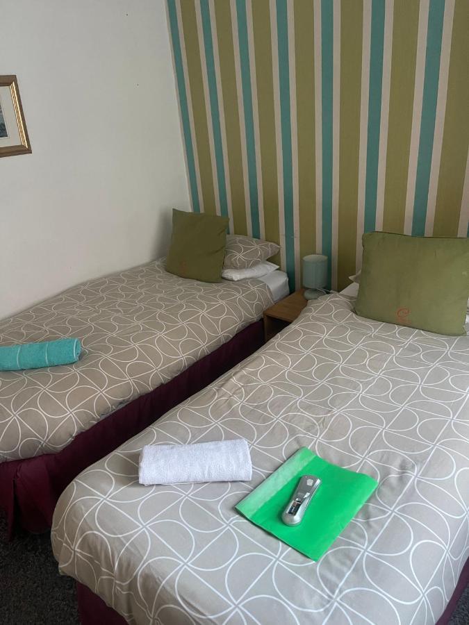 Uk Travel & Hospitality Ltd Ta Canberra 3* Blackpool