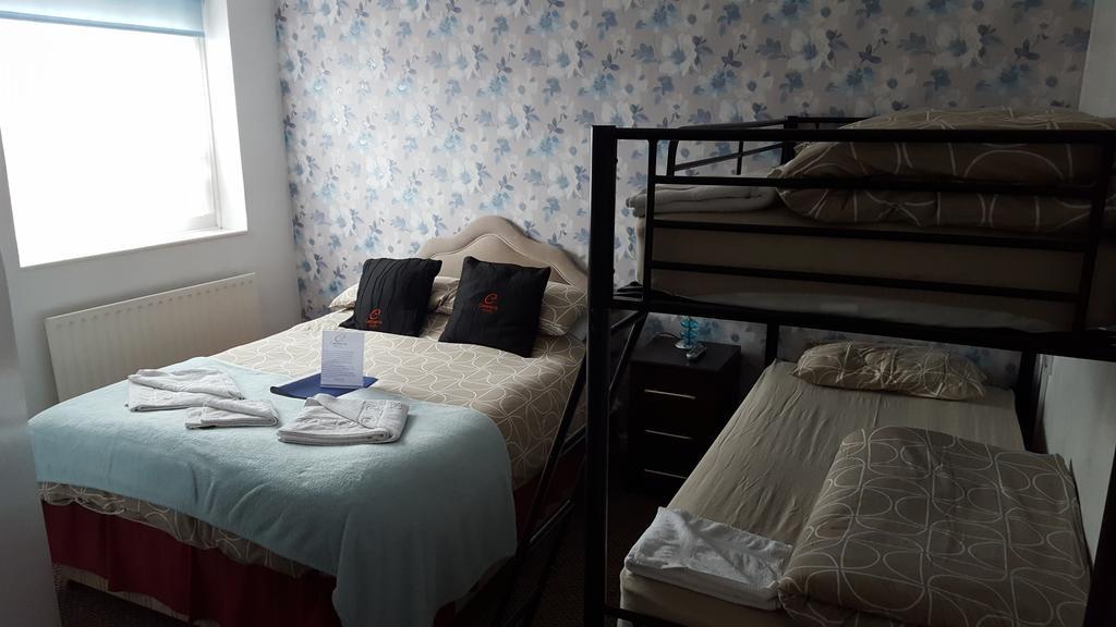 Uk Travel & Hospitality Ltd Ta Canberra