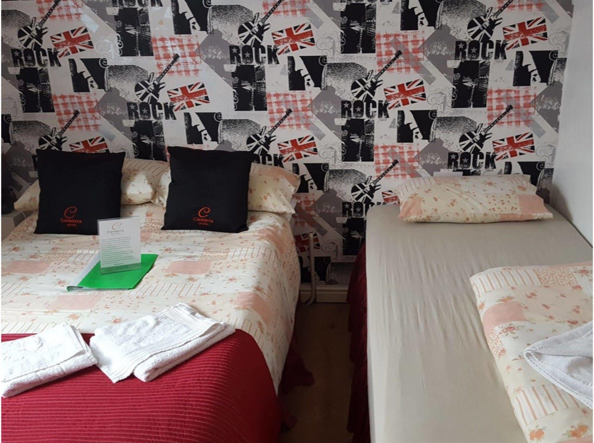 Uk Travel & Hospitality Ltd Ta Canberra Hotel