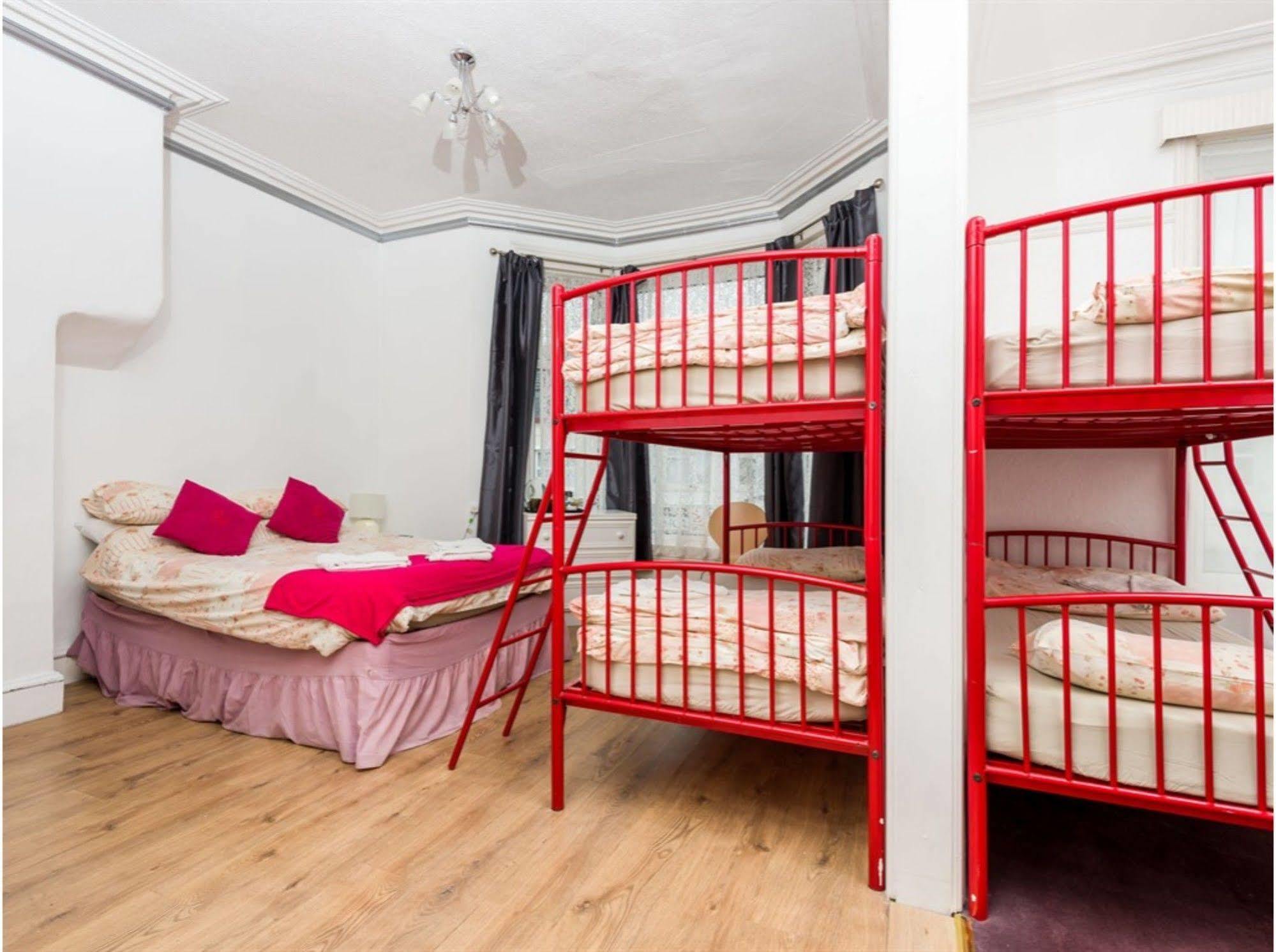 Uk Travel & Hospitality Ltd Ta Canberra Hotel Blackpool