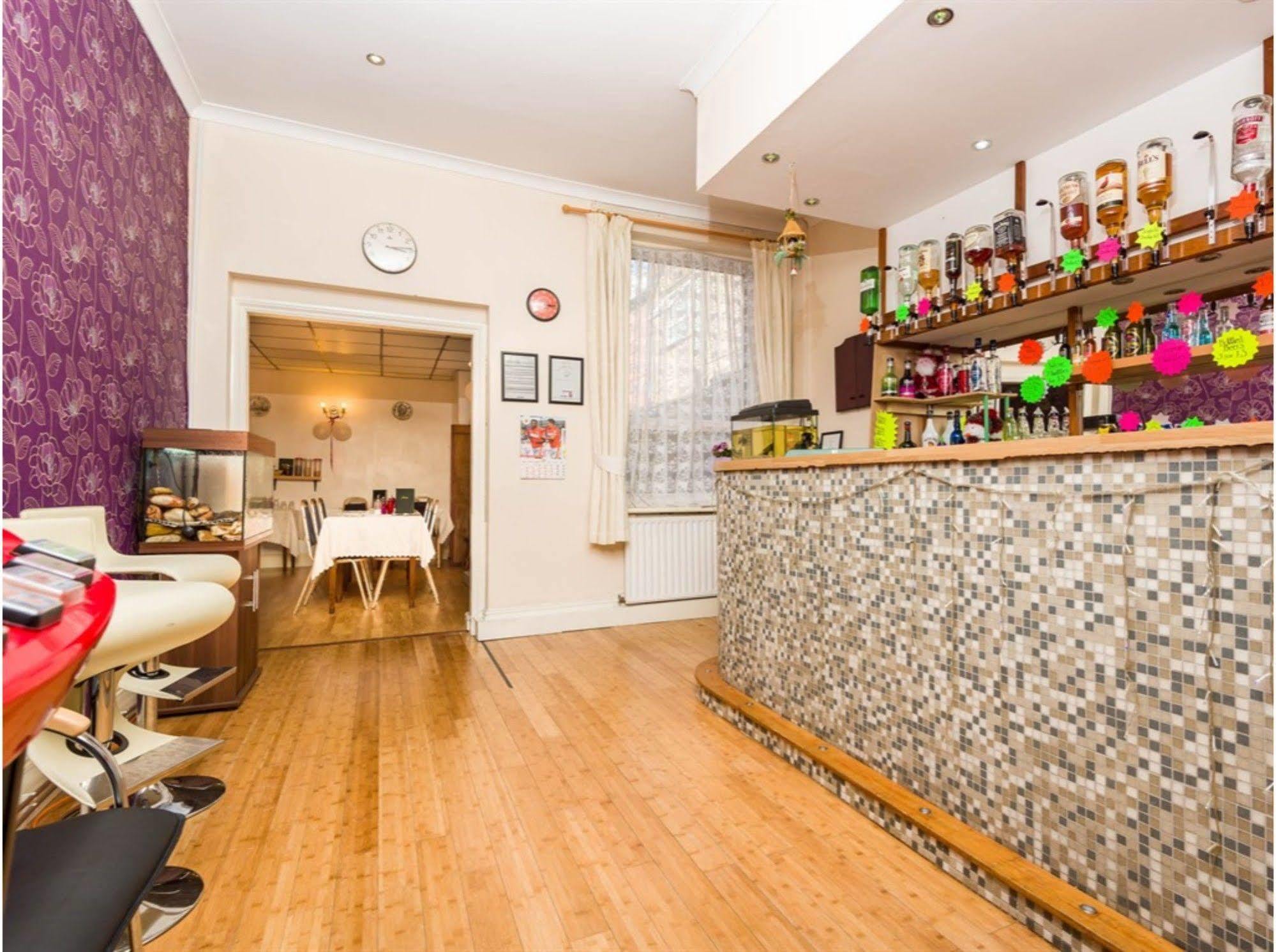 Uk Travel & Hospitality Ltd Ta Canberra Hotel Blackpool