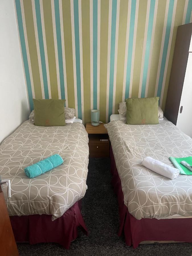 Uk Travel & Hospitality Ltd Ta Canberra 3*