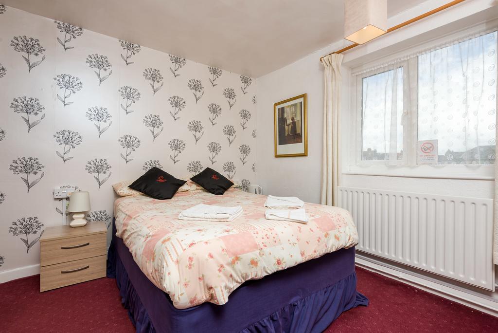 Hotel Uk Travel & Hospitality Ltd Ta Canberra Blackpool